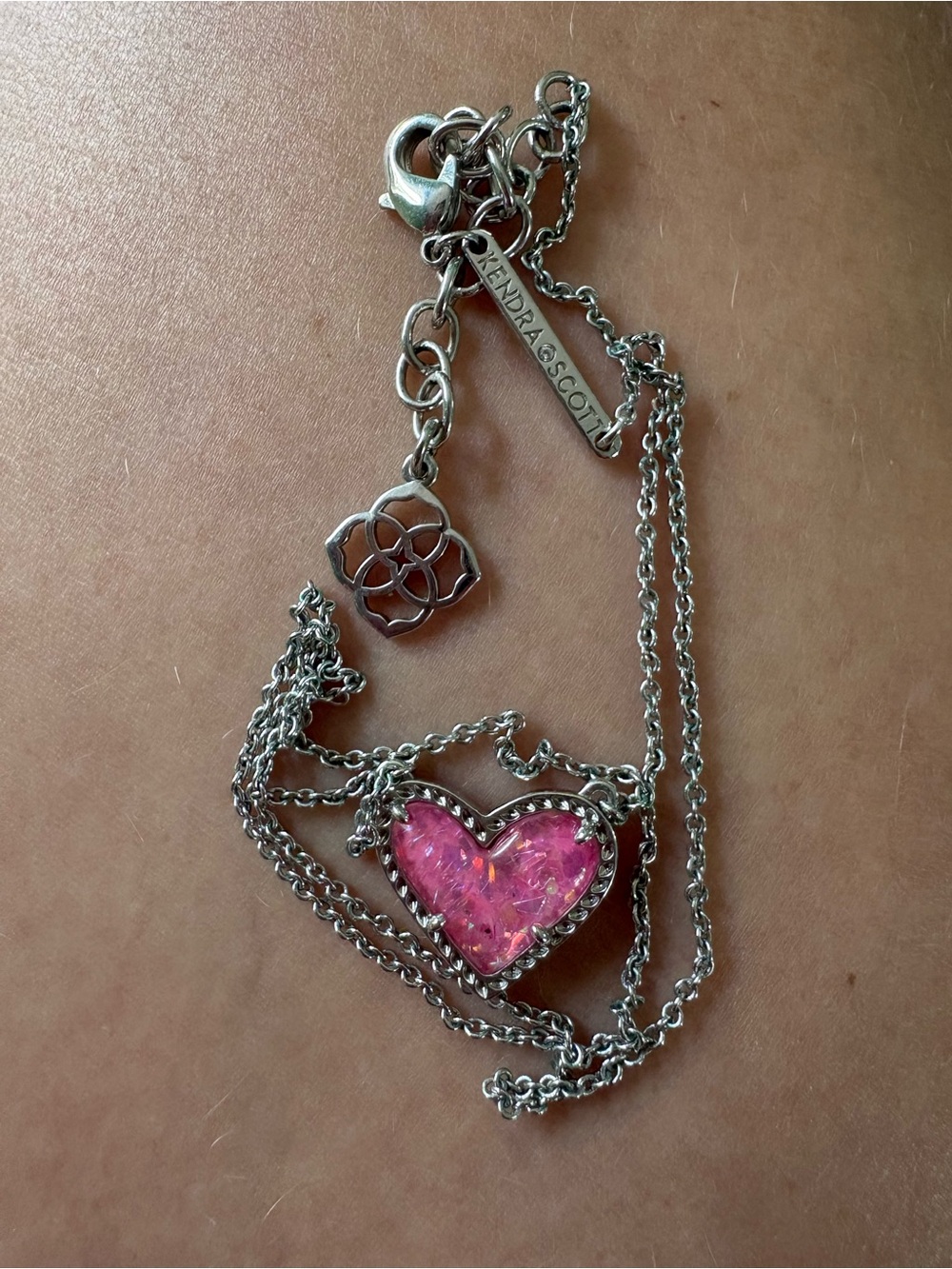 Kendra Scott Pink Glitter Heart Ari Necklace